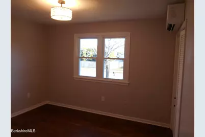 31 Eric Dr, Pittsfield, MA 01201 - Photo 10