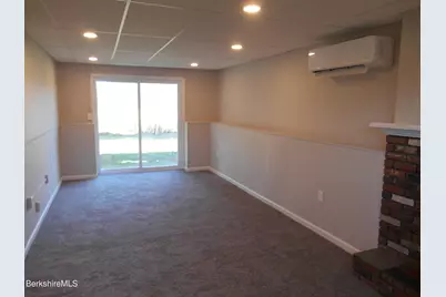 31 Eric Dr, Pittsfield, MA 01201 - Photo 18