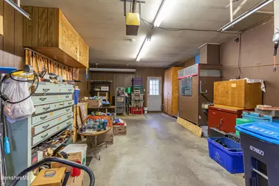 25 Robert St, Pittsfield, MA 01201 - Photo 16