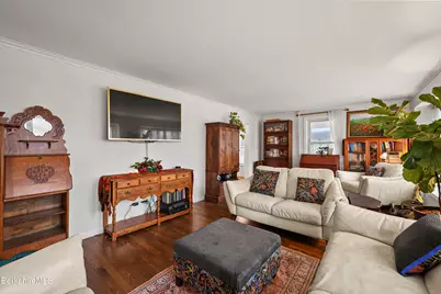 25 Calumet St, Pittsfield, MA 01201 - Photo 14