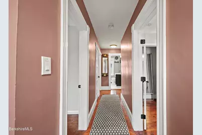 25 Calumet St, Pittsfield, MA 01201 - Photo 26