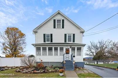 25 Calumet St, Pittsfield, MA 01201 - Photo 2