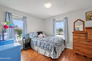 25 Calumet St, Pittsfield, MA 01201 - Photo 32