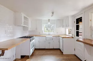 26 Lenox Rd, West Stockbridge, MA 01266 - Photo 8