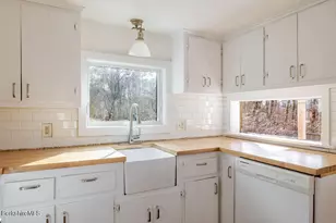 26 Lenox Rd, West Stockbridge, MA 01266 - Photo 10