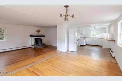26 Lenox Rd, West Stockbridge, MA 01266 - Photo 12