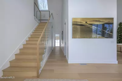 21A Interlaken Rd, Stockbridge, MA 01262 - Photo 4