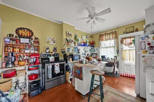 35 Melrose St, Adams, MA 01220 - Photo 8