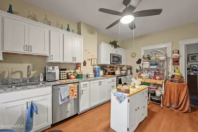 3-5 Melrose St, Adams, MA 01220 - Photo 16