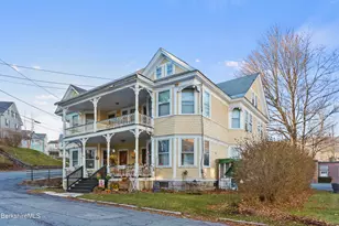 35 Melrose St, Adams, MA 01220 - Photo 4