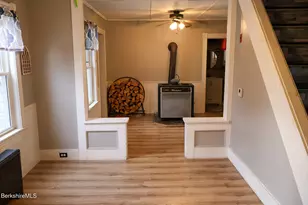 9 Beecher St, Adams, MA 01220 - Photo 10