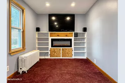 37 Fuller St, North Adams, MA 01247 - Photo 6