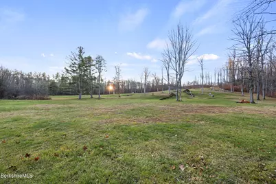 411 Churchill St, Pittsfield, MA 01201 - Photo 4