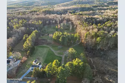 403 Churchill St, Pittsfield, MA 01201 - Photo 8