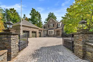 1 Pinecroft Dr, Lenox, MA 01240 - Photo 1