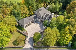 1 Pinecroft Dr, Lenox, MA 01240 - Photo 4