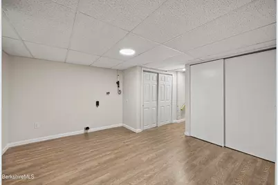 627 Lenox Rd, Richmond, MA 01254 - Photo 32