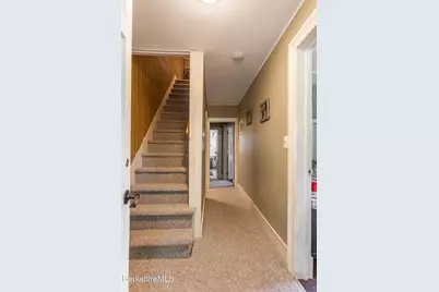 89-91 Pecks Rd, Pittsfield, MA 01201 - Photo 22