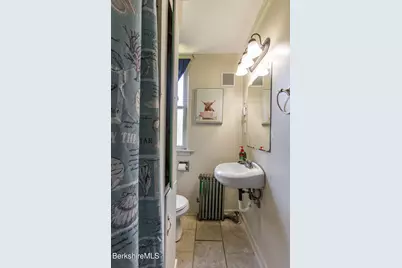 89-91 Pecks Rd, Pittsfield, MA 01201 - Photo 26