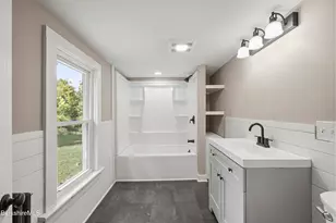 26 Davis St, Pittsfield, MA 01201 - Photo 14