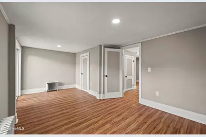 26 Davis St, Pittsfield, MA 01201 - Photo 10