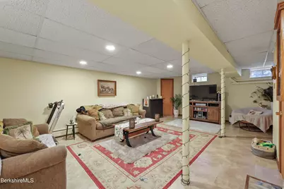 551 Tamarack Rd, Pittsfield, MA 01201 - Photo 34