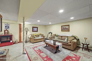 551 Tamarack Rd, Pittsfield, MA 01201 - Photo 36