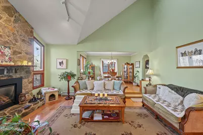 551 Tamarack Rd, Pittsfield, MA 01201 - Photo 4