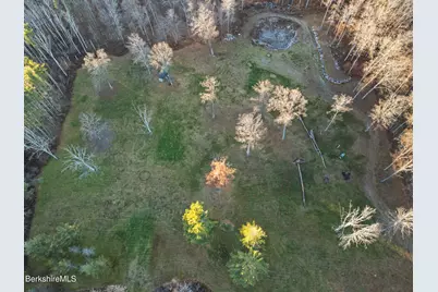 411 Churchill St, Pittsfield, MA 01201 - Photo 8