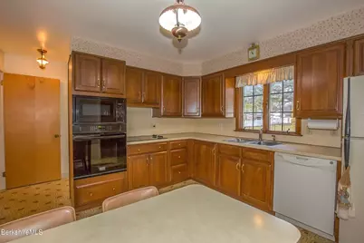 63 Asci Dr, Pittsfield, MA 01201 - Photo 4