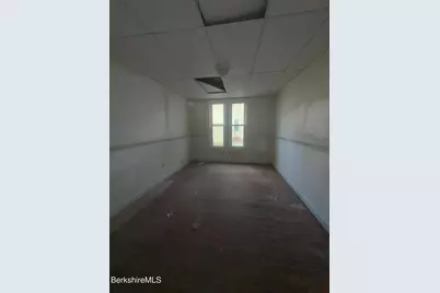 32-38 Spring St, North Adams, MA 01247 - Photo 18