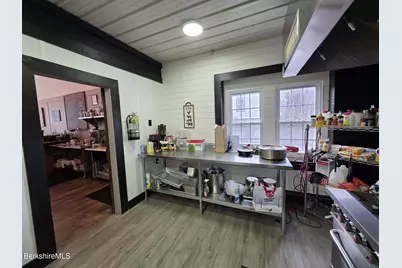 50-52 Summer St, Adams, MA 01220 - Photo 8