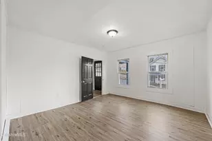 41 Prospect St, North Adams, MA 01247 - Photo 4