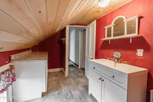 469 Fenn St, Pittsfield, MA 01201 - Photo 26