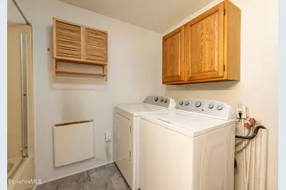 469 Fenn St, Pittsfield, MA 01201 - Photo 20