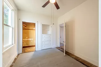 469 Fenn St, Pittsfield, MA 01201 - Photo 12