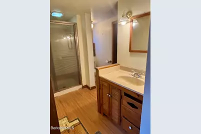 18 Chestnut St, Dalton, MA 01226 - Photo 20