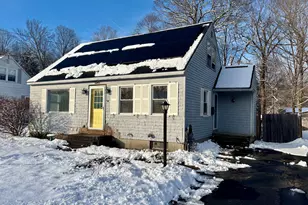 18 Chestnut St, Dalton, MA 01226 - Photo 1
