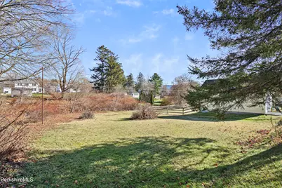 36 Pittsfield Ave, Pittsfield, MA 01201 - Photo 32