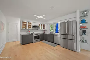 15 Wexford Ct, Lenox, MA 01240 - Photo 18