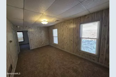 1669 Massachusetts Ave, North Adams, MA 01247 - Photo 14