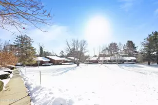 60 Churchill Crest, Pittsfield, MA 01201 - Photo 2