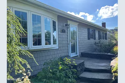 51 Anita Dr, Pittsfield, MA 01201 - Photo 2