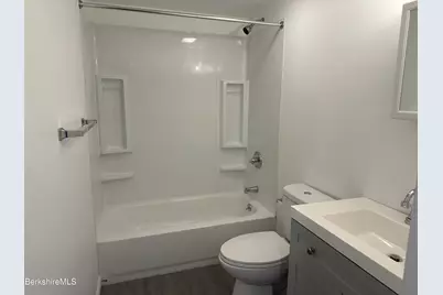 235 East St #119, Pittsfield, MA 01201 - Photo 6