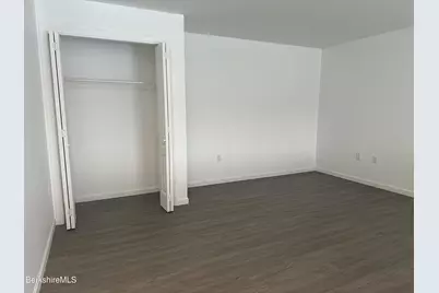 235 East St #119, Pittsfield, MA 01201 - Photo 8