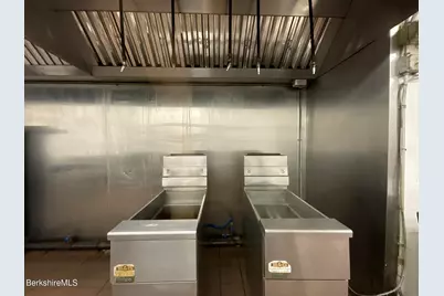 41 North St, Pittsfield, MA 01201 - Photo 20