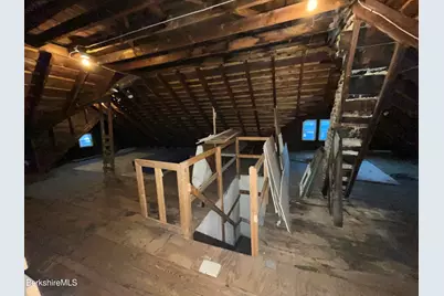 292 West St, Pittsfield, MA 01201 - Photo 28