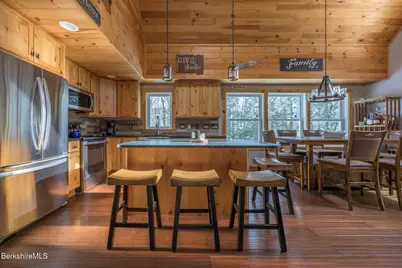 1335 Swamp Rd, Richmond, MA 01254 - Photo 12