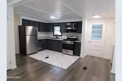 1 Lakewood Dr, Pittsfield, MA 01201 - Photo 6