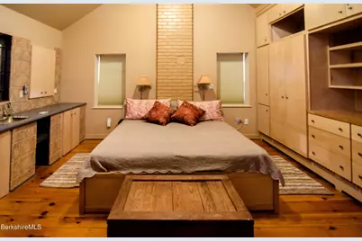 4 Main St, West Stockbridge, MA 01266 - Photo 18